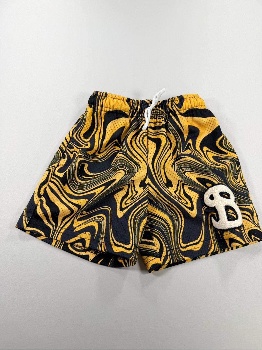 BKTSQD Youth XS Black Gold Swirl Mesh Basketball Shorts Chenille B Patch